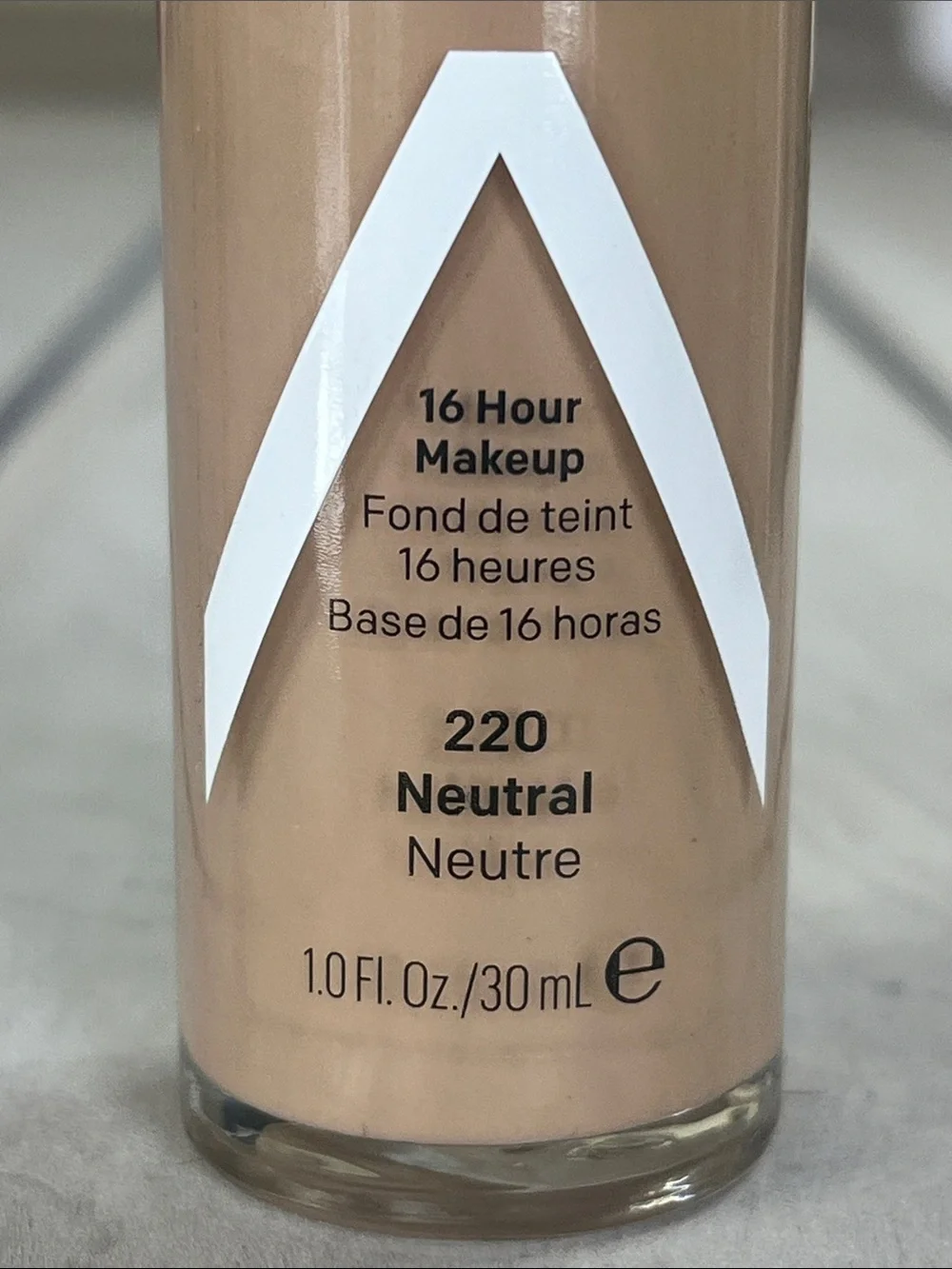 Almay TLC Truly Lasting Color Liquid Foundation – 220 Neutral